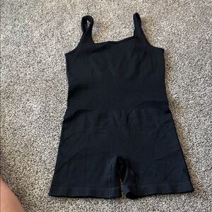 OQQ Black Ribbed Sleeveless Romper ( Size L )